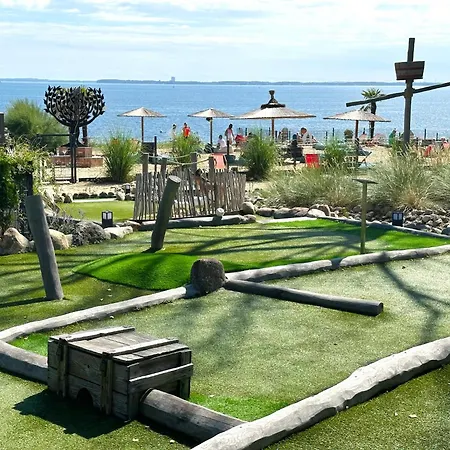 Traumblick - Himmel & Mit Traum Meerblick Am Mit Grossem Balkon - Wlan, Streaming, 2024 Modernisiert ジールクスドルフ